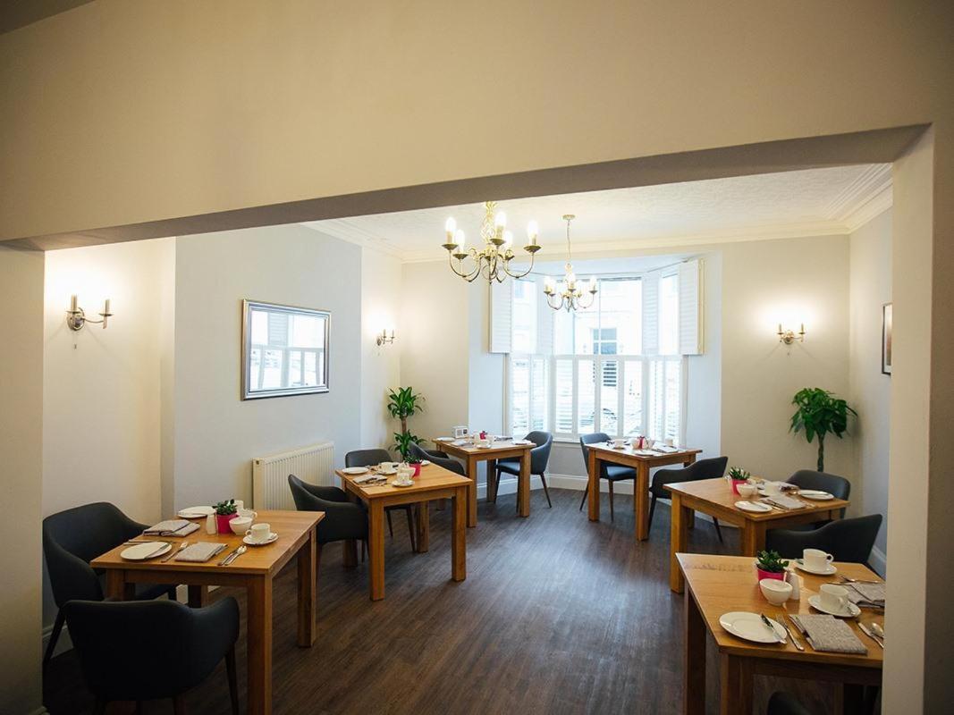 The Townhouse Hotel Tenby Eksteriør billede
